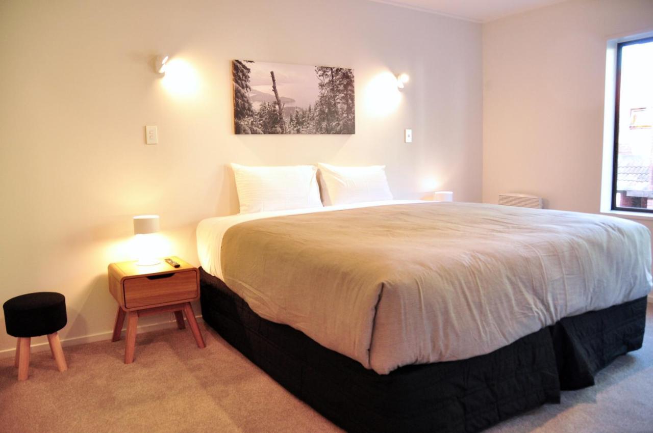 St James Apartments Куийнстаун Екстериор снимка