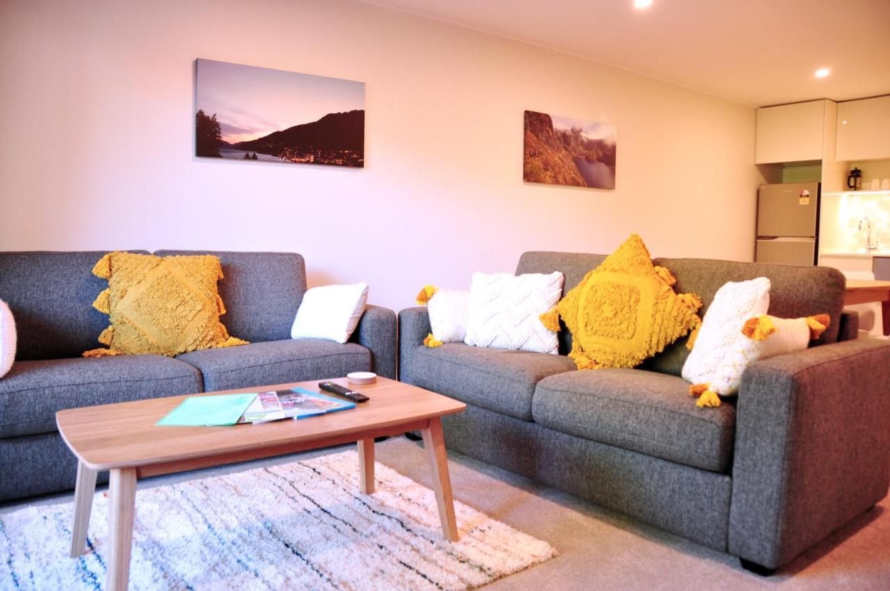 St James Apartments Куийнстаун Екстериор снимка