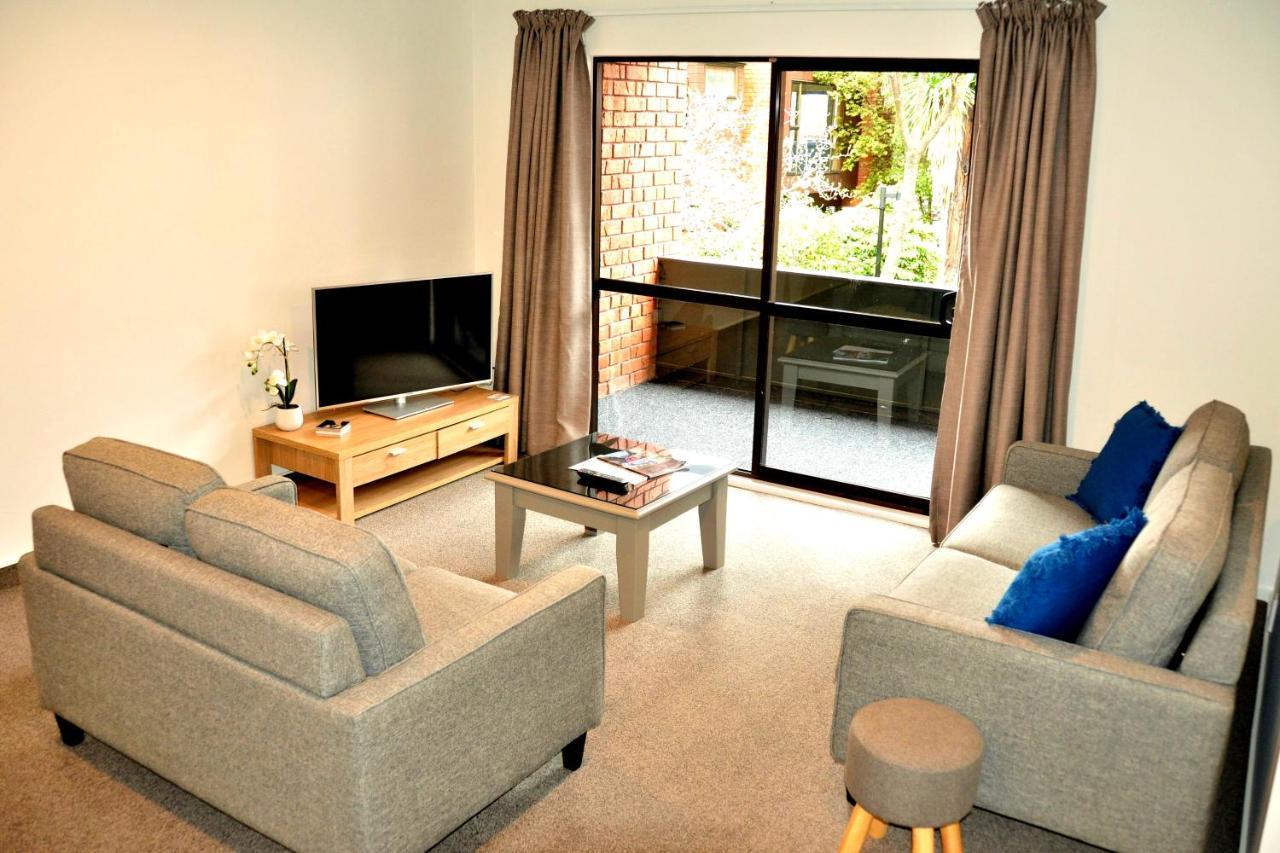 St James Apartments Куийнстаун Екстериор снимка
