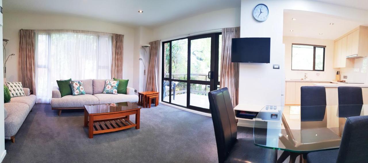 St James Apartments Куийнстаун Екстериор снимка