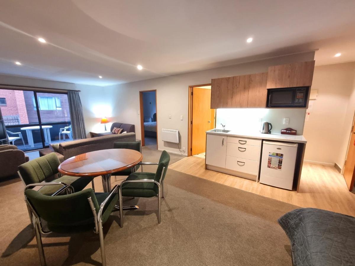 St James Apartments Куийнстаун Екстериор снимка