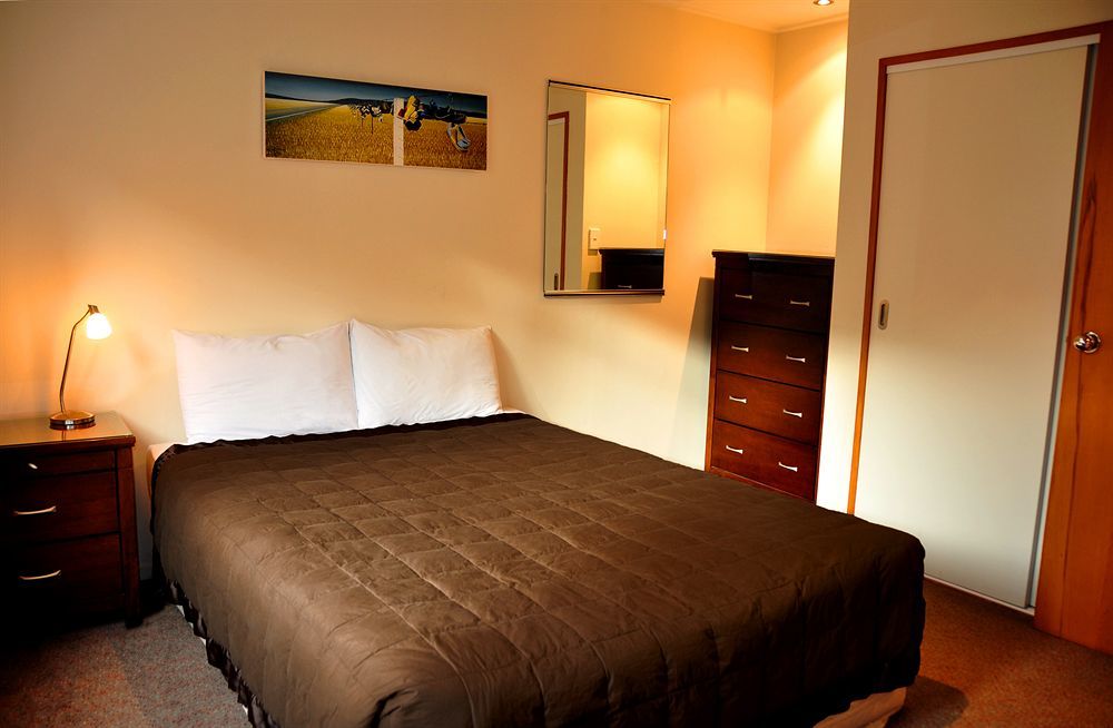 St James Apartments Куийнстаун Екстериор снимка