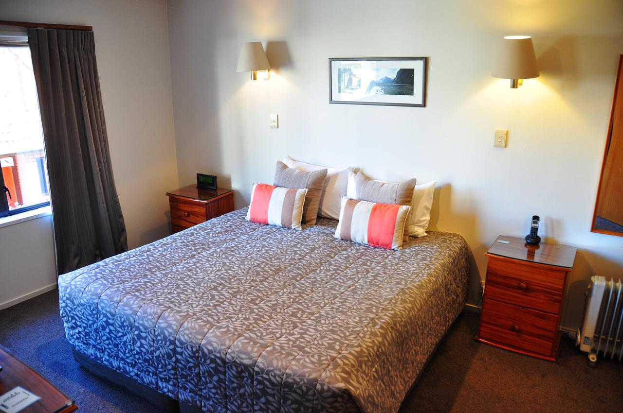 St James Apartments Куийнстаун Екстериор снимка