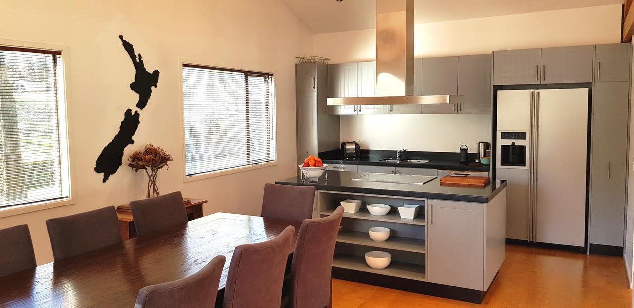 St James Apartments Куийнстаун Екстериор снимка