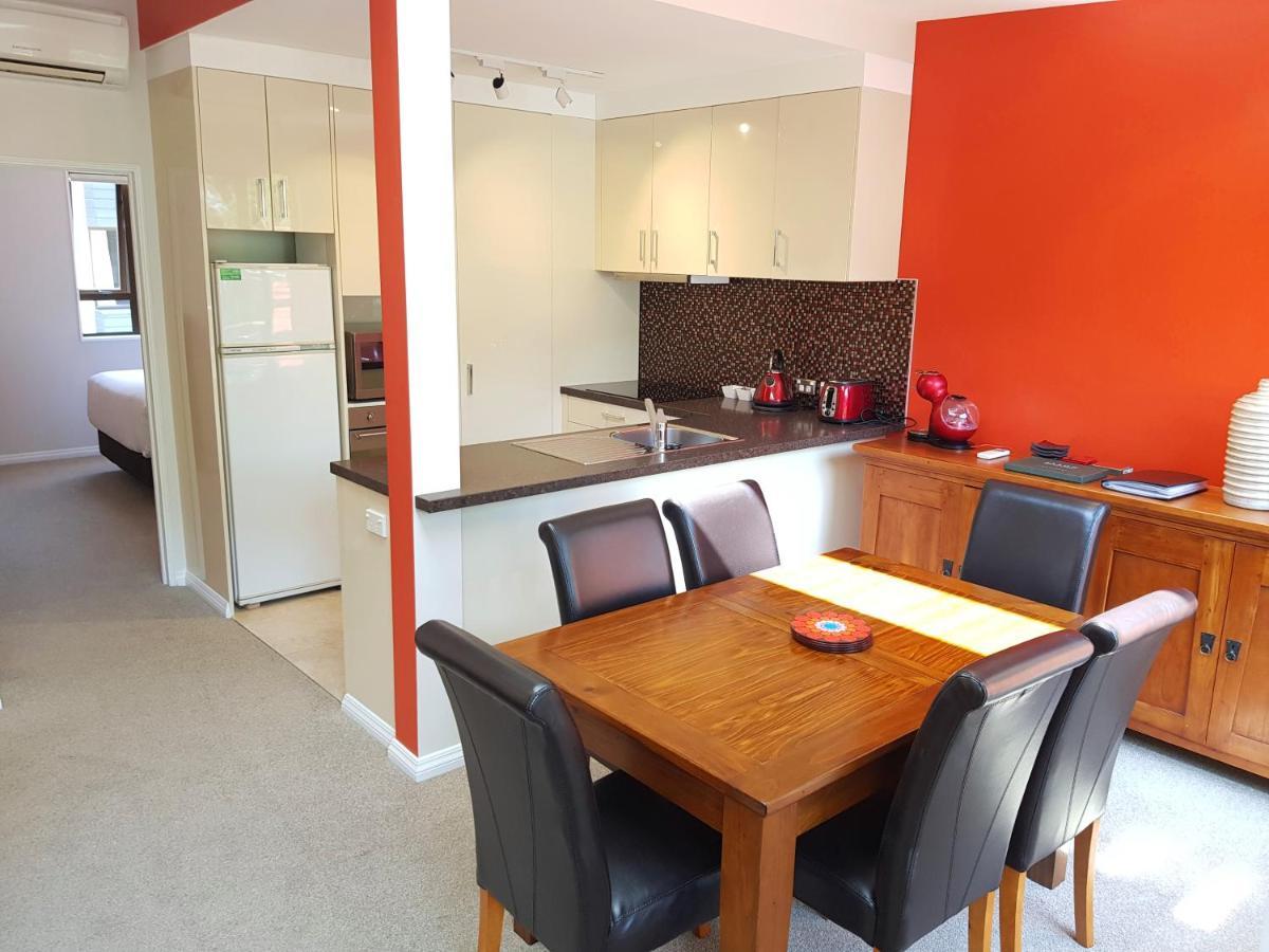 St James Apartments Куийнстаун Екстериор снимка